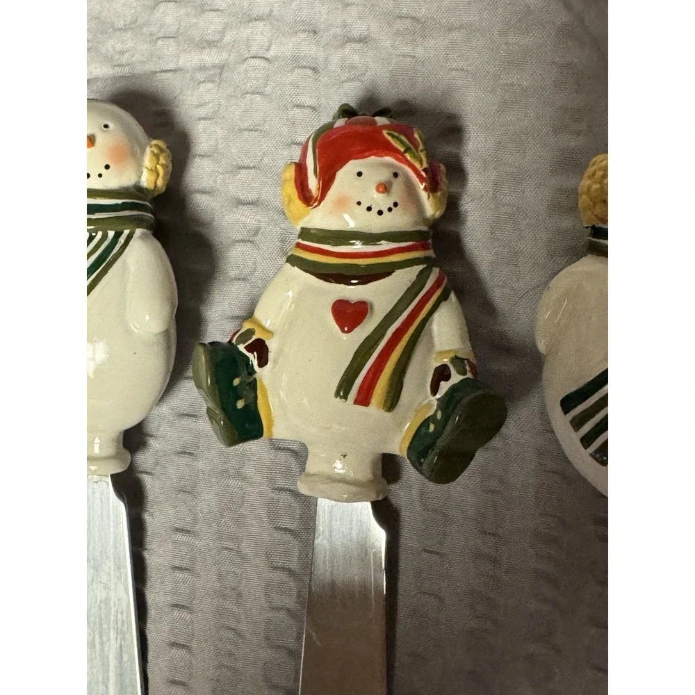 Set of 4 Snowman Butter Or‎ Cheese Spread Knives - Stainless Steel